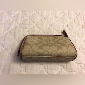 Women’s Coach makeup bag/ wallet